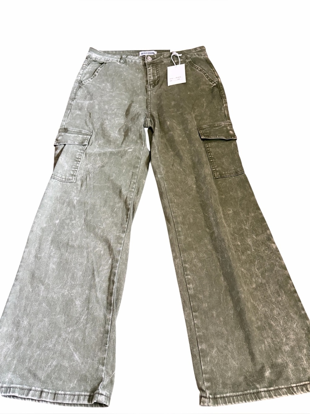 Disclosure Women’s Green Straight High Rise Relaxed Fit Pants